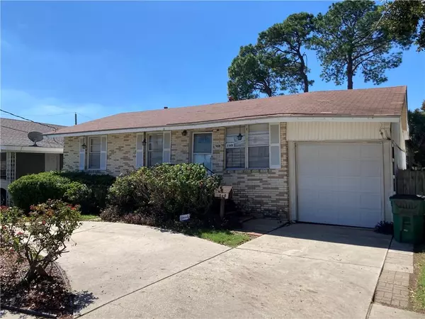 3008 LAKE VILLA DR, Metairie, LA 70002