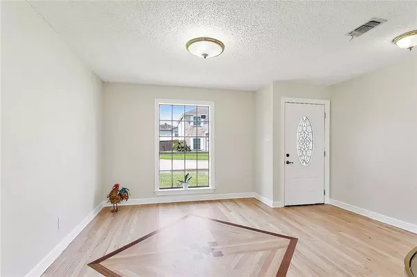 Harvey, LA 70058,2137 VINEYARD LN