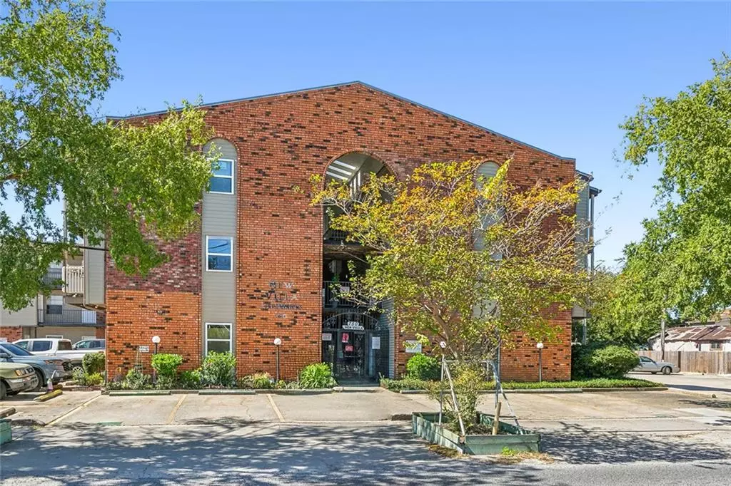 Jefferson, LA 70121,750 CENTRAL AVE #309