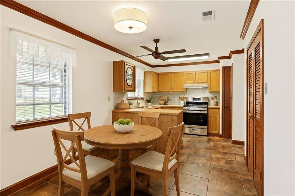 Luling, LA 70070,100 APPLE CT