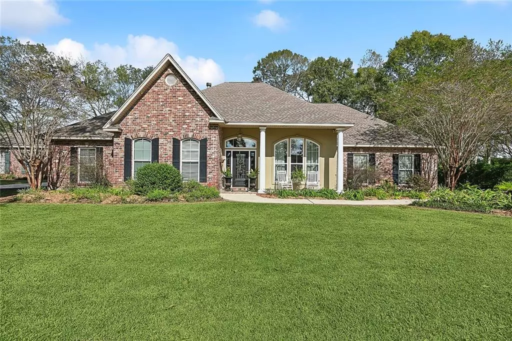 Pearl River, LA 70452,128 CHANTILLY LOOP