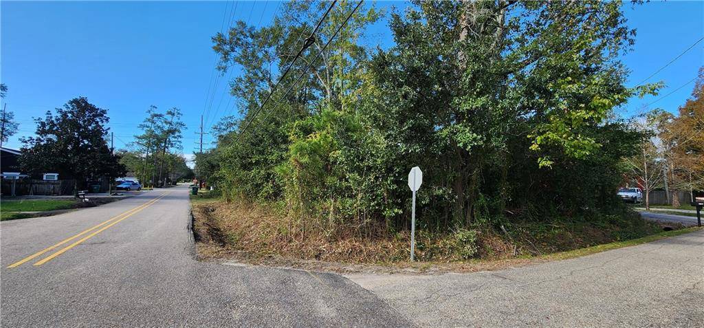 2208 THIRD ST, Mandeville, LA 70471