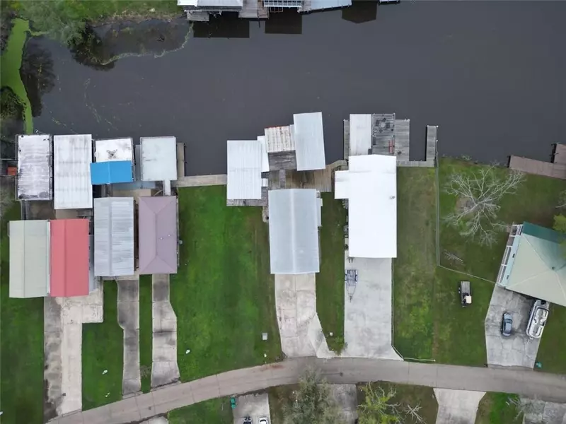 32805 CYPRESS DR, Springfield, LA 70462