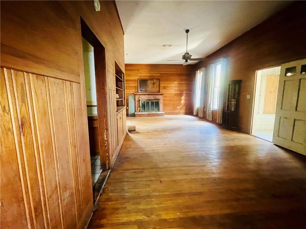 Jena, LA 71342,4122 AUSTIN RD