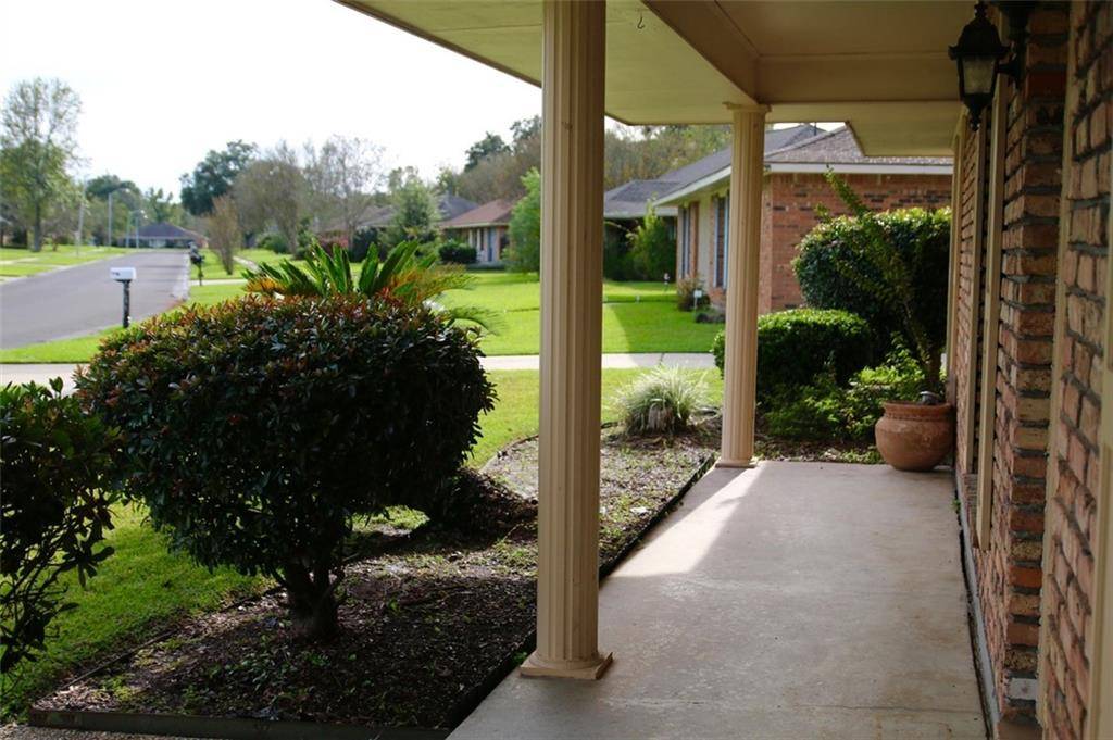 Baton Rouge, LA 70817,13645 RIDGEVIEW DR