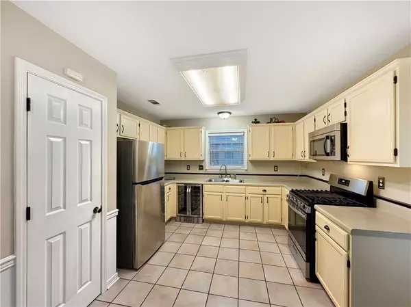Mandeville, LA 70471,2225 3RD ST