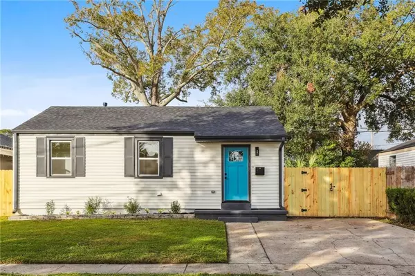 Charming Renovated Home in Gilmore Subdivision: A Perfect Blend of Quality and Convenience,Realtor Rob Kruebbe