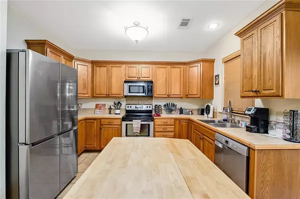 Mandeville, LA 70471,21333 FIRETOWER RD