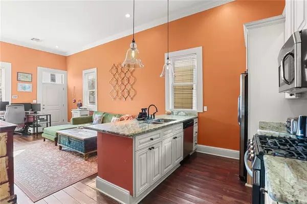 New Orleans, LA 70119,2811 ORLEANS AVE