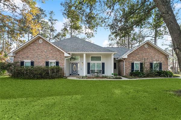 111 BLUE HERON DR,  Mandeville,  LA 70471