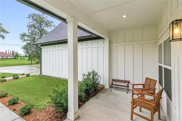 Waggaman, LA 70094,107 S KENNER AVE