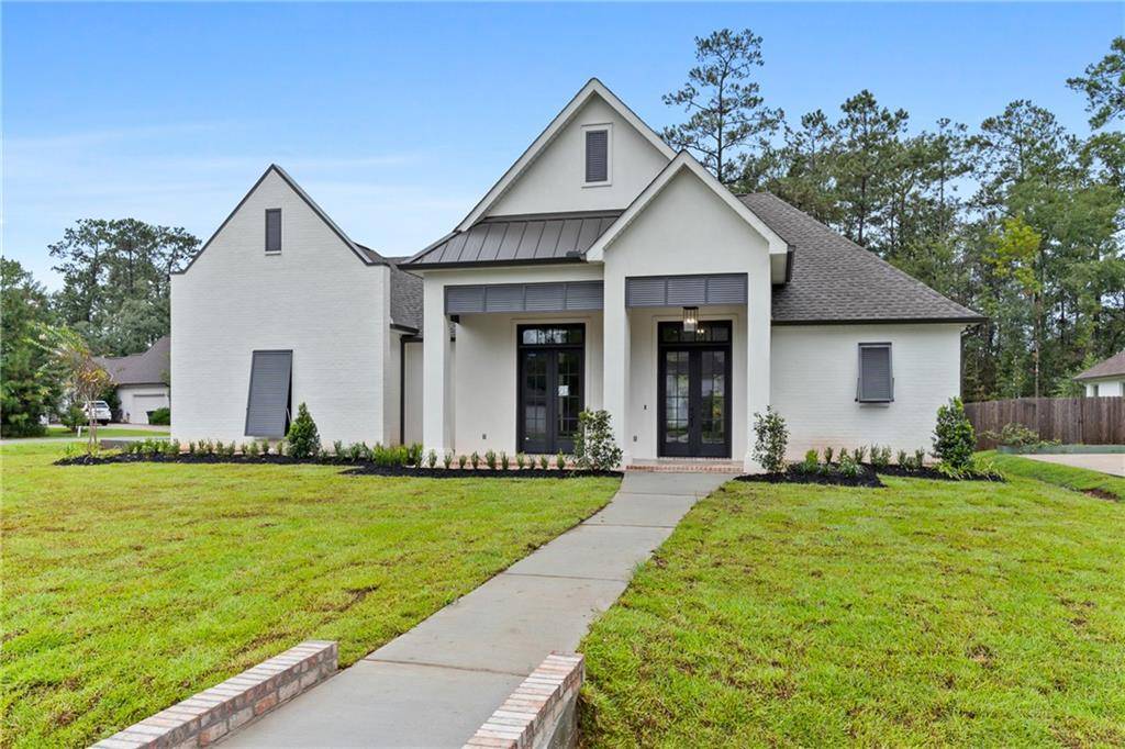 217 BELLE POINTE DR, Madisonville, LA 70447