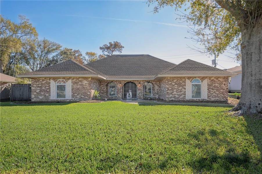 2014 ORMOND BLVD, Destrehan, LA 70047