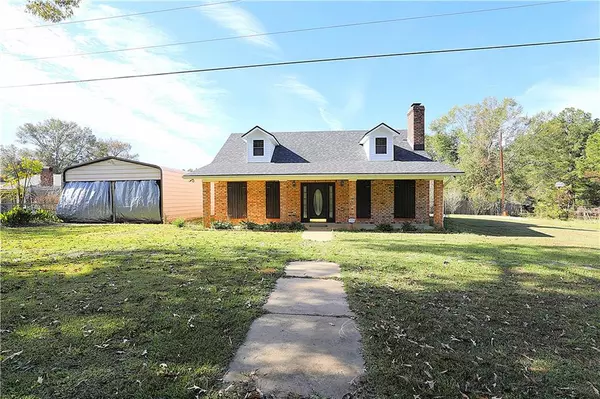 6697 MONROE HWY, Ball, LA 71405