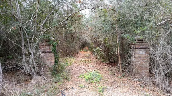 Slidell, LA 70461,E HWY 190 HWY