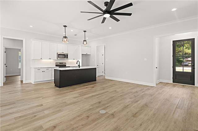 Covington, LA 70433,14344 LAKE TAHOE DR