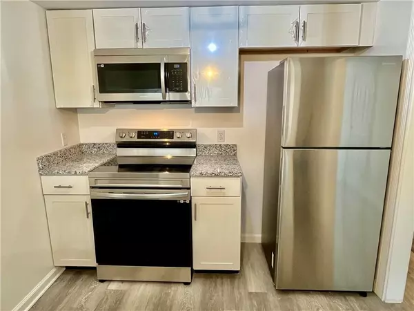 La Place, LA 70068,1600 MARSEILLE DR #3