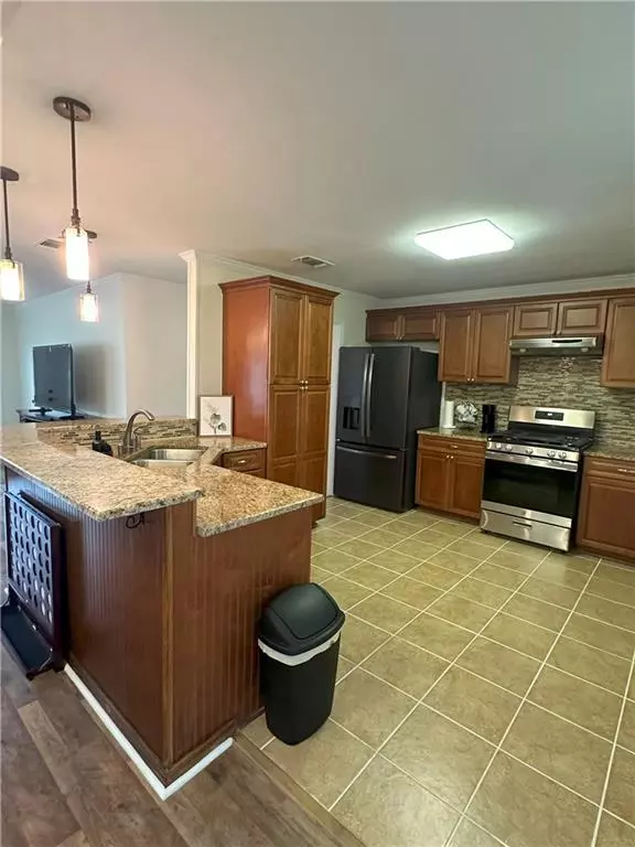 Houma, LA 70364,300 COLLINS ST