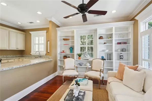 New Orleans, LA 70115,5226 CAMP ST
