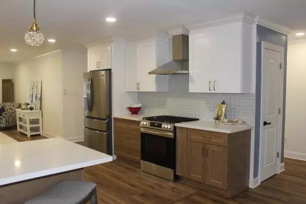 Metairie, LA 70002,3505 METAIRIE COURT CT