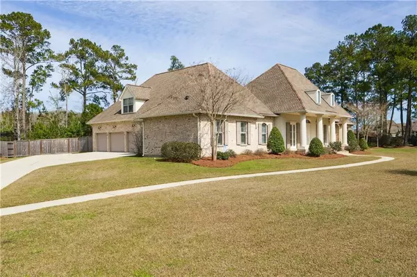 Madisonville, LA 70447,324 RED GUM DR