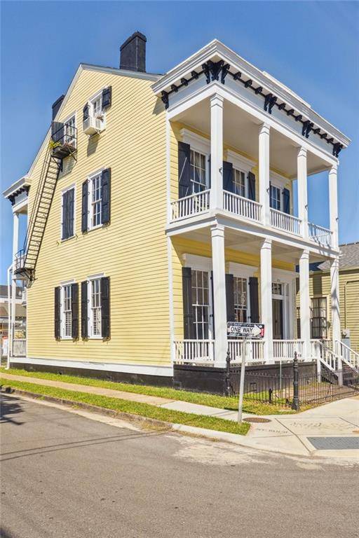 New Orleans, LA 70117,2501 DAUPHINE ST