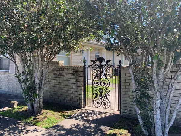 Chalmette, LA 70043,2319 LYNDELL DR