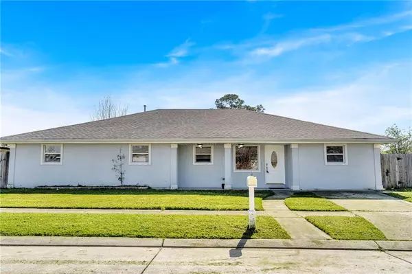 2813 MUMPHREY RD, Chalmette, LA 70043