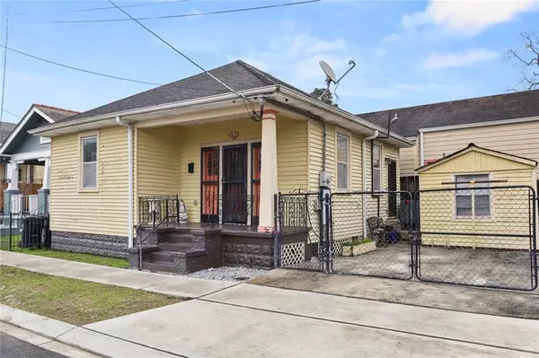 632 S SOLOMON ST, New Orleans, LA 70119