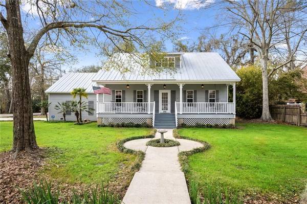 300 FOUNTAIN ST, Mandeville, LA 70448