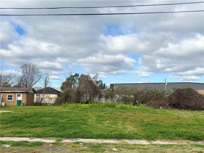 636 SILVER LILLY LN, Marrero, LA 70072