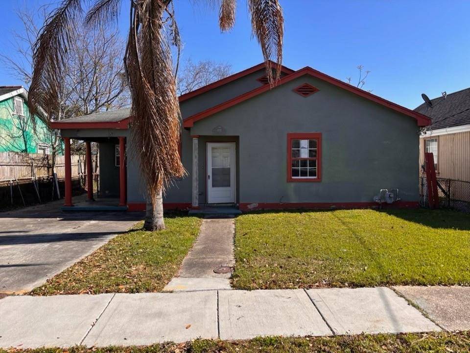 8715 STROELITZ ST, New Orleans, LA 70118