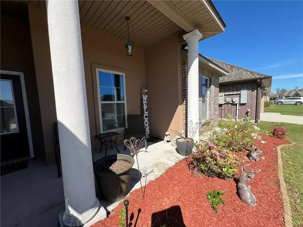 Marrero, LA 70072,2533 ALLYSON LN