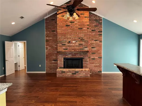 New Orleans, LA 70126,6906 LAKE WILLOW DR