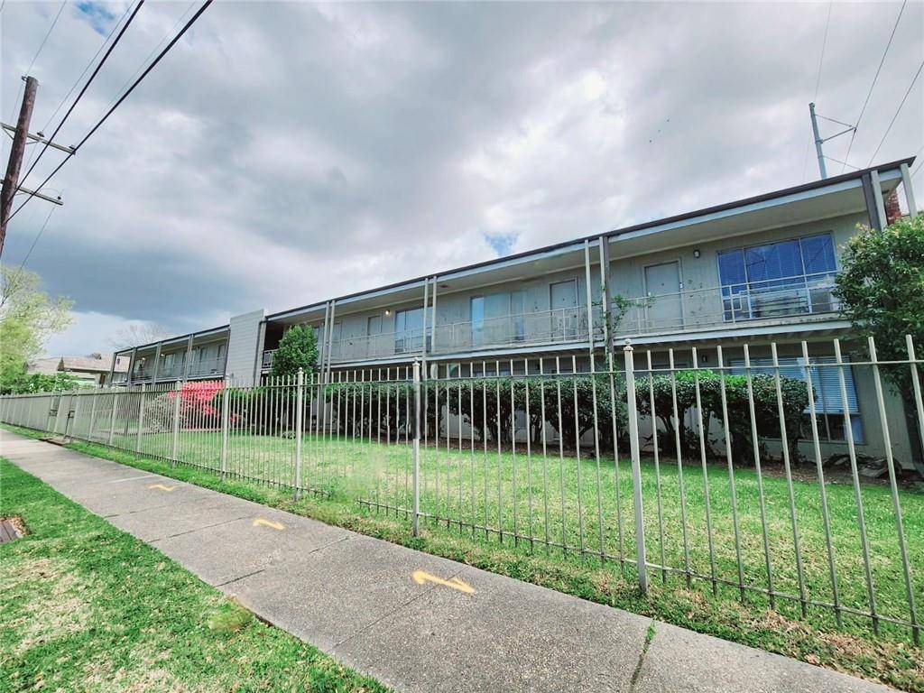 801 HENRY CLAY AVE #204, New Orleans, LA 70118