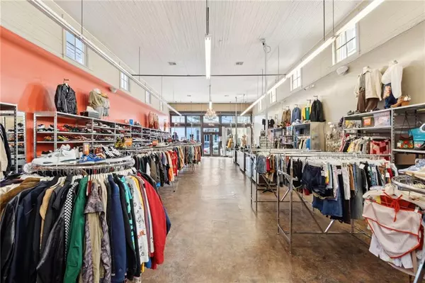 New Orleans, LA 70115,4119 MAGAZINE ST