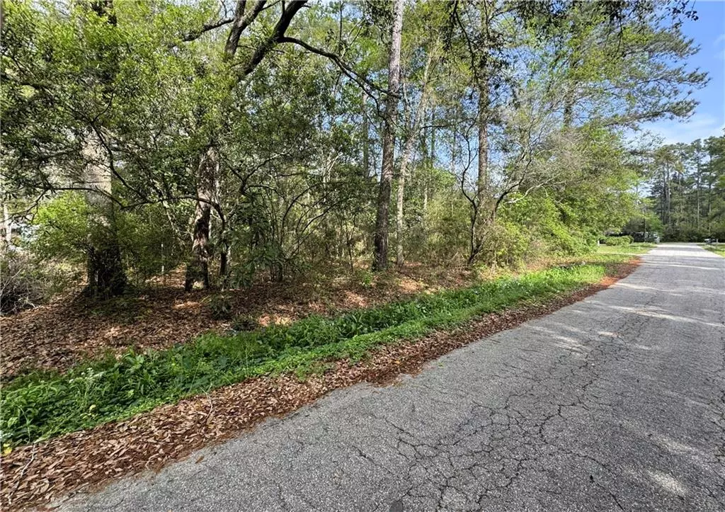 Lacombe, LA 70445,30173 NINA DR