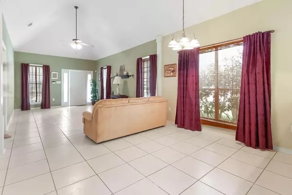 Mandeville, LA 70471,620 VILLAGE LN