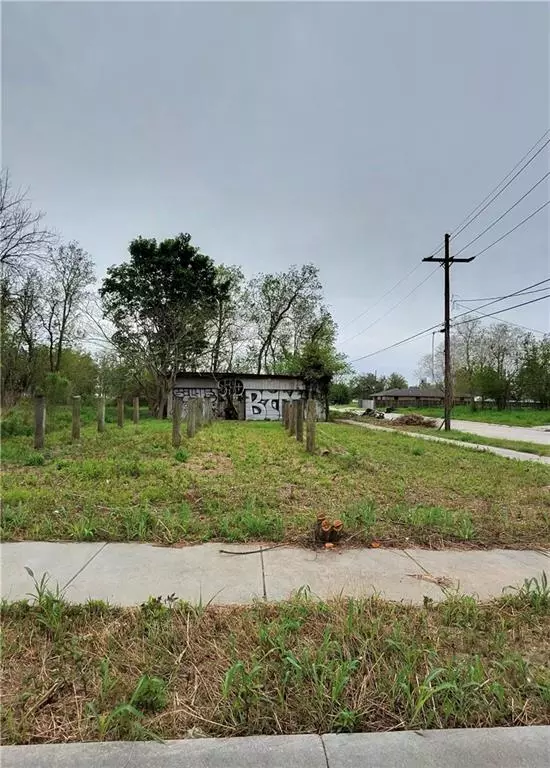 New Orleans, LA 70117,5000 LAW ST