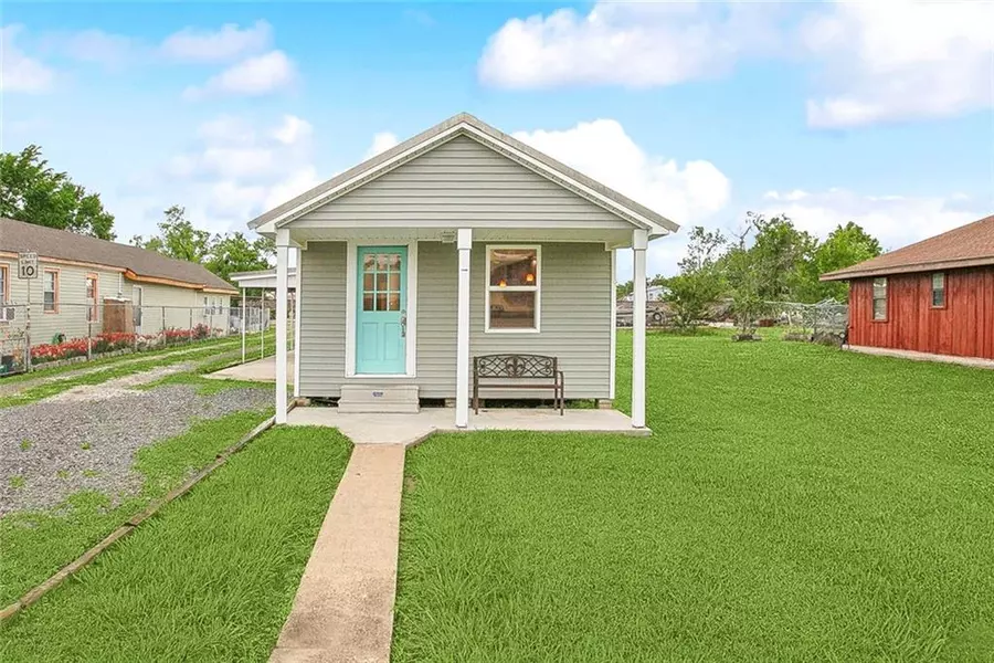 17450 OLD SPANISH TRL, Des Allemands, LA 70030