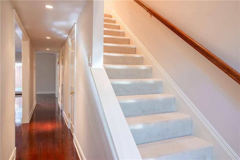 Metairie, LA 70005,1408-10 CARROLLTON AVE