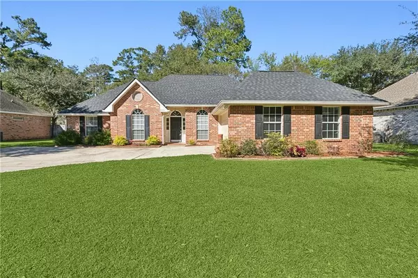 2113 OLVEY DR, Mandeville, LA 70448