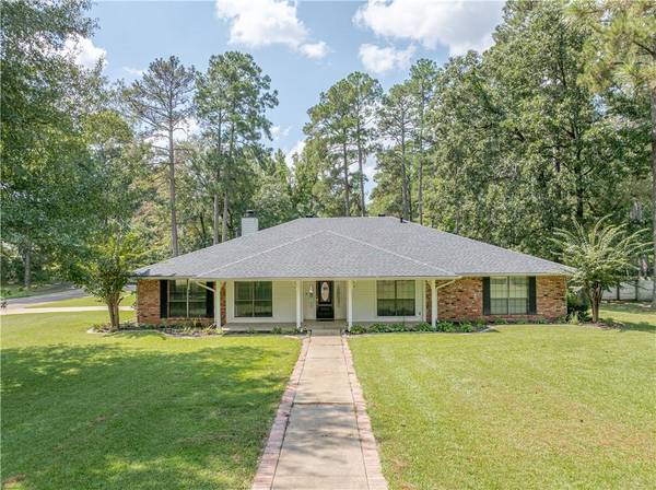 228 WHITE OAK DR, Pineville, LA 71360