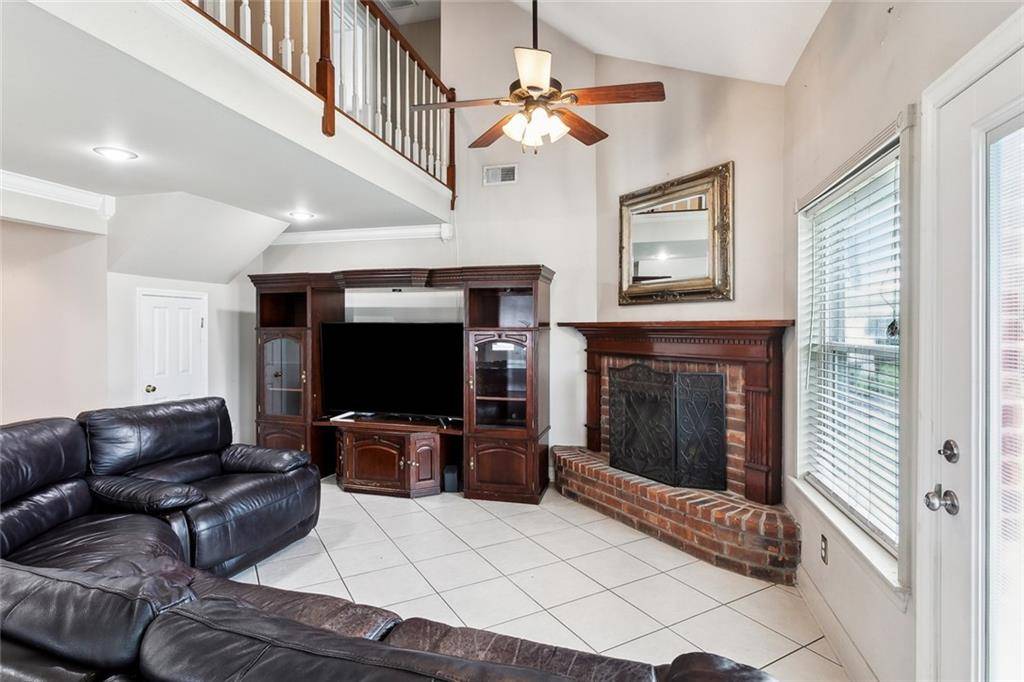 Harvey, LA 70058,1045 MAPLEWOOD DR