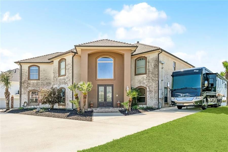 121 MARLIN DR, Slidell, LA 70461