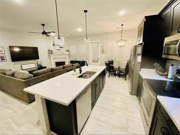 Slidell, LA 70458,1758 MARY DR
