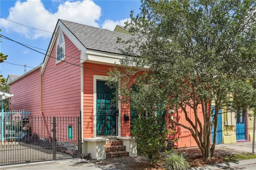 New Orleans, LA 70118,834 DUBLIN ST