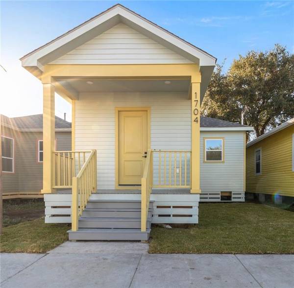 1704 DESIRE ST, New Orleans, LA 70117