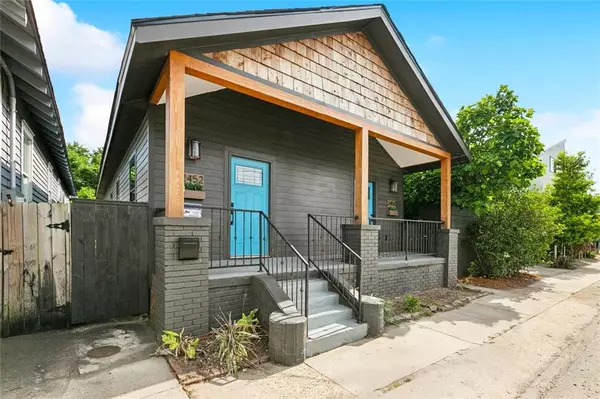 2450 N CLAIBORNE AVE, New Orleans, LA 70117