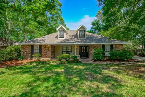 225 MAKO NAKO DR, Mandeville, LA 70471